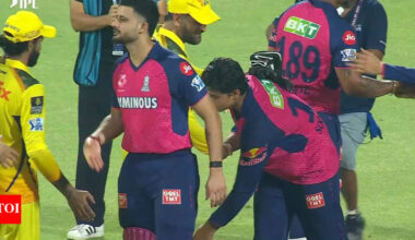 Internet reacts after 14-year-old IPL sensation Vaibhav Suryavanshi touches MS Dhoni's feet | Cricket News