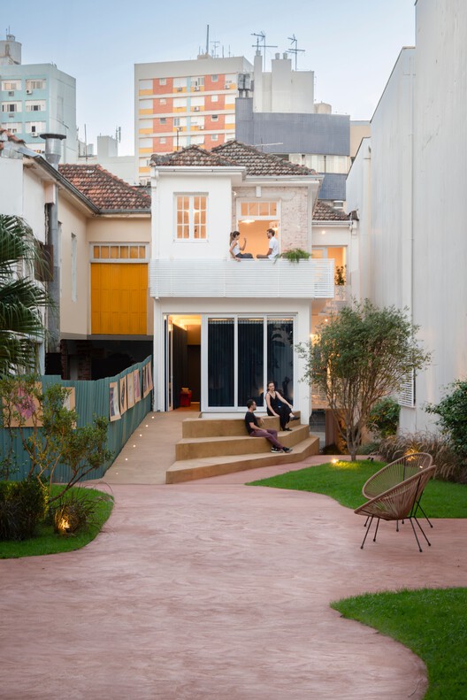 Remanso Cultural  Institute / Ultra - Exterior Photography, Courtyard, Balcony