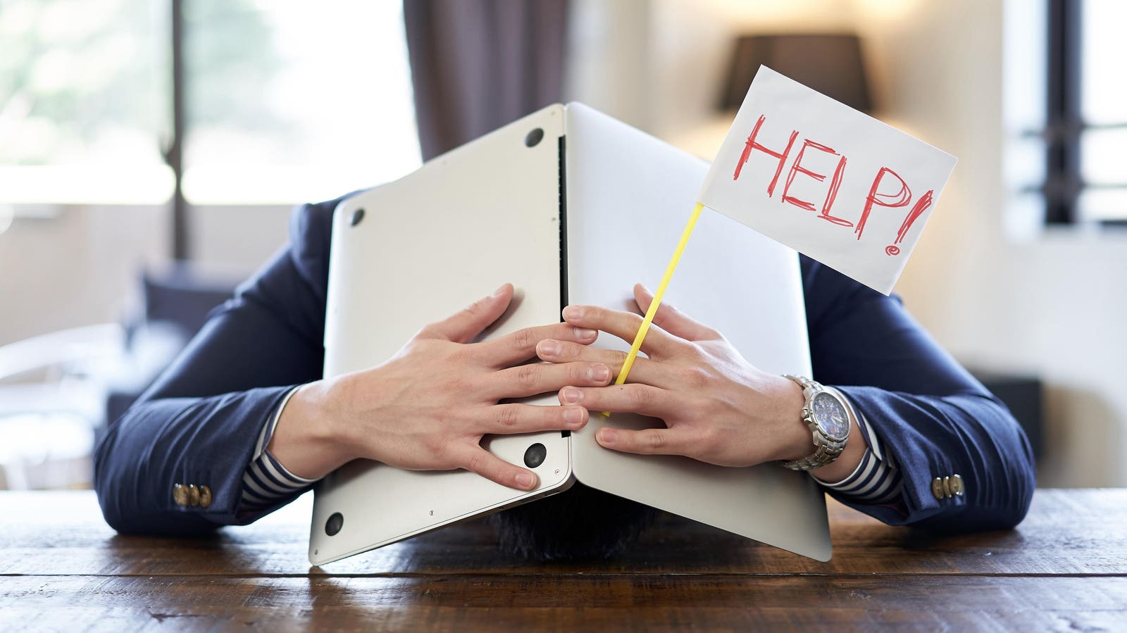 7 Quiet Cracking Habits That Hurt Workplace Productivity