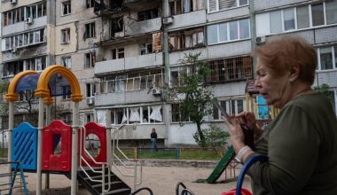 Russia and Ukraine swap hundreds of prisoners as airstrikes on Kyiv continue