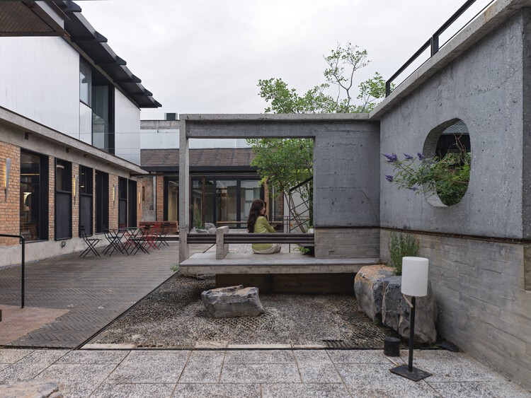 The Wind H Art Center (Phase II&Phase III) / Jin Qiuye Studio - Image 3 of 40