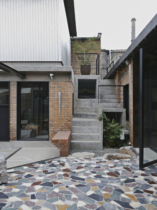 The Wind H Art Center (Phase II&Phase III) / Jin Qiuye Studio - Image 2 of 40