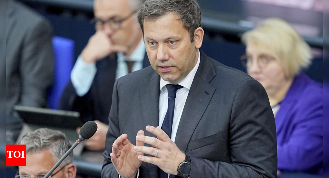 German minister urges 'serious talks' with US on tariffs