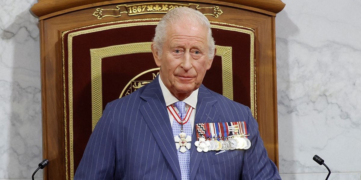 King Charles makes 'extremely significant' move as monarch 'steps into late mother's shoes'