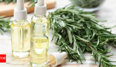 Rosemary water for hair: 5 tips to use it for best results