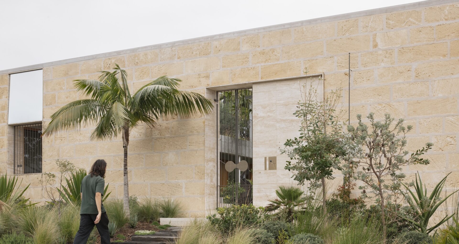 New Castle / Anthony St John Parsons