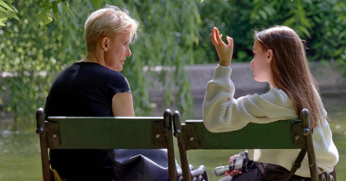 How to help someone struggling with their mental health