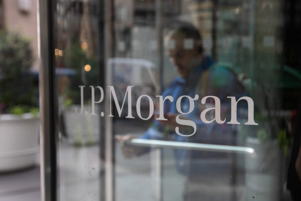JPMorgan Chase Warns U.S Stock Market is Bearish