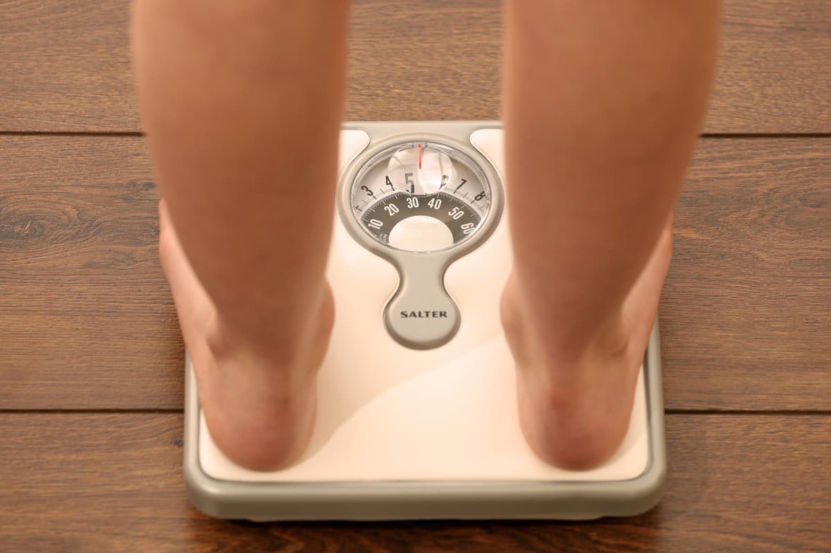 Proportion of adults living with obesity in England, by local area