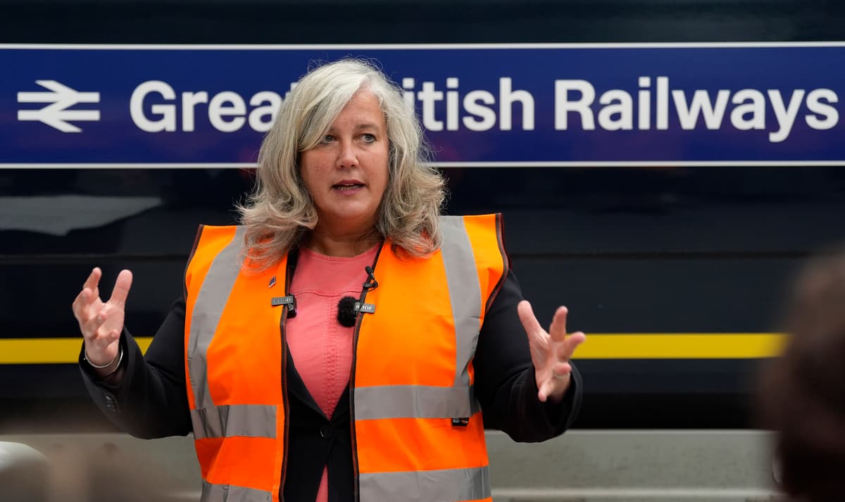Minister heralds ‘new dawn’ on railways as renationalisation programme begins - London Evening Standard