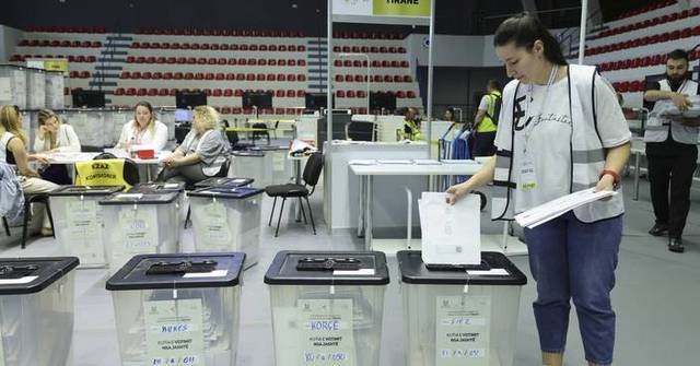Albanian election sees old rivals, new parties and an ambitious promise of European Union membership