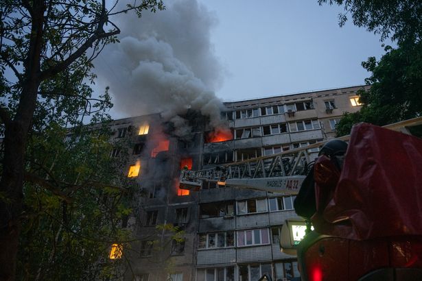 Russia continues its attacks on Kyiv but experts think they're looking elsewhere