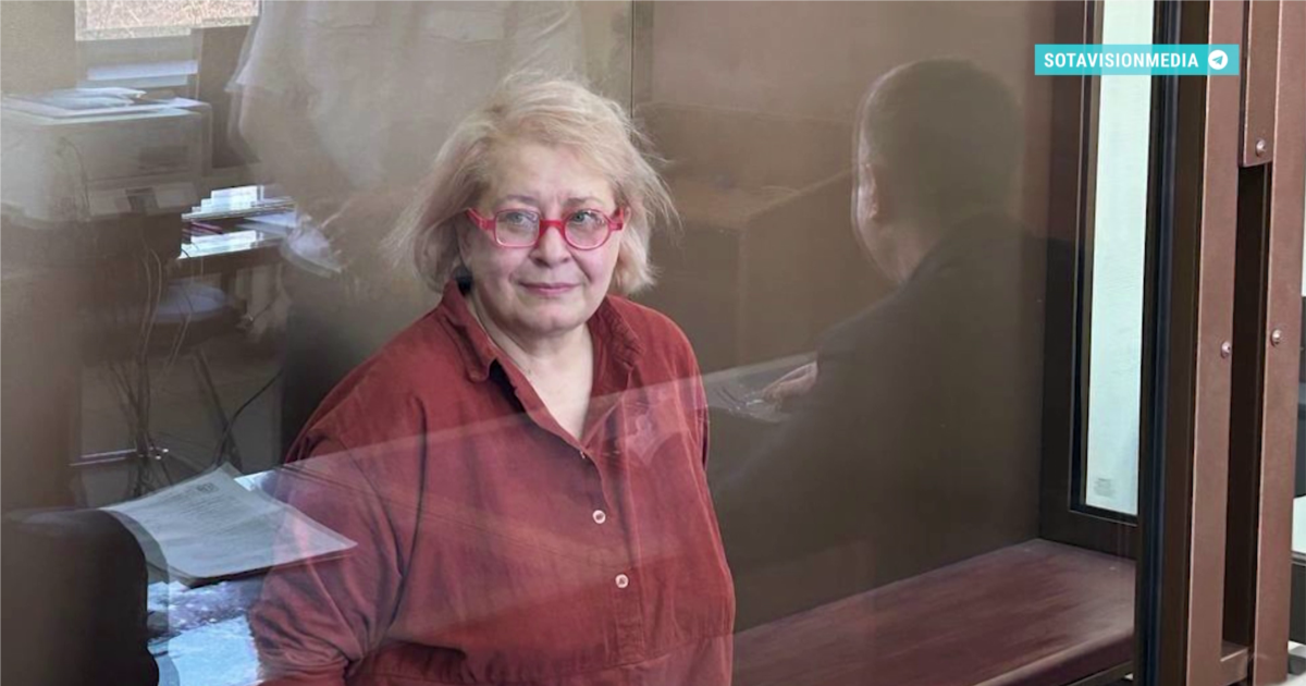 Russian Journalist Secretly Flees To France After Being Charged For War Criticism