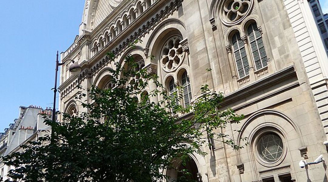 France orders heightened security for Jewish sites