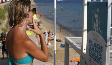 France to ban smoking outdoors in most places to protect children