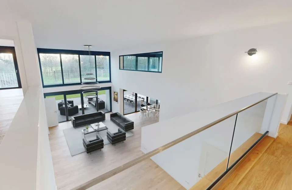 Per Mertesacker's villa