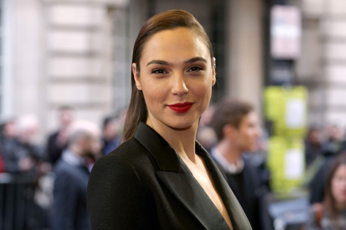 Five protesters arrested for targeting film set of new Gal Gadot movie, police say - London Evening Standard