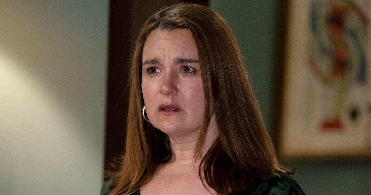 Vicki drops a game-changing EastEnders bombshell as the Mitchells are changed forever | Soaps