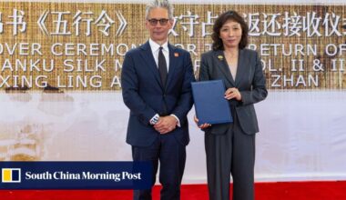 2,300-year-old Chinese silk books return to Beijing after decades in US museum