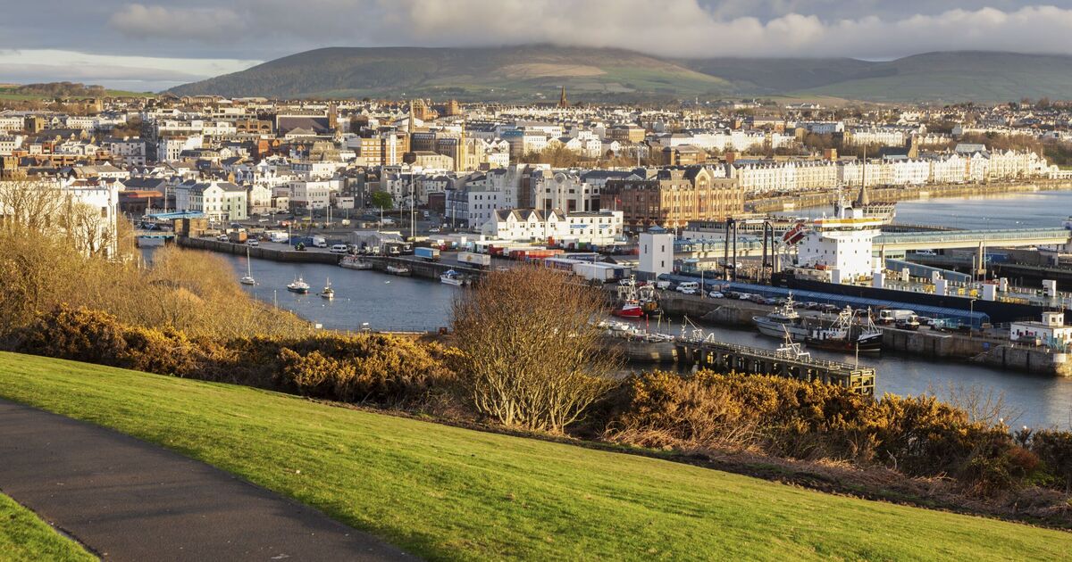 The pretty British seaside town that's not in England, Scotland, Wales or Northern Ireland | UK | News