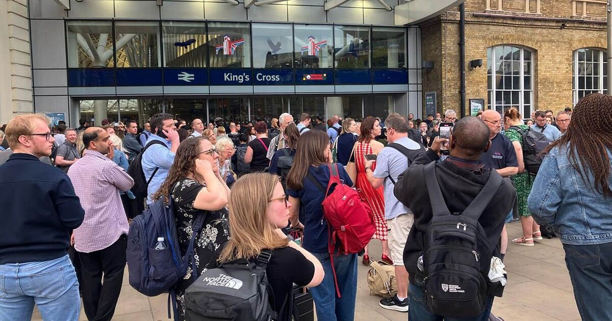 King's Cross LIVE: Major UK train station evacuated as eye-witness reports 'chaos' | UK | News
