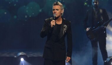 Robbie Williams hates the lyrics to this number one single - not Angels or Candy | Music | Entertainment