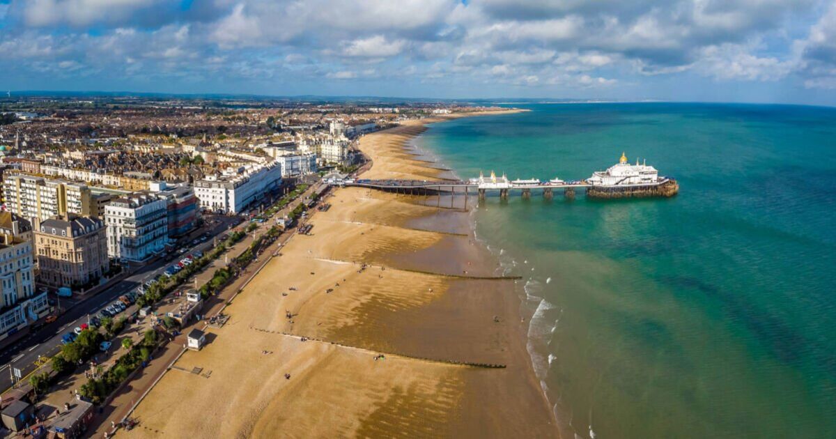 Eastbourne stabbing LIVE: Huge cordon outside seaside town shopping centre | UK | News