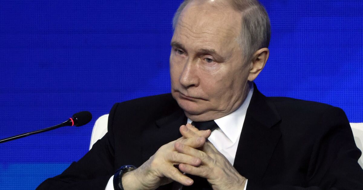 Russia economy meltdown as income tax to soar by 180% and businesses declare bankruptcy | World | News