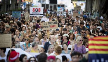 Spain warning as hotspot announces 'unprecedented mobilisation' of overtourism protestors | World | News