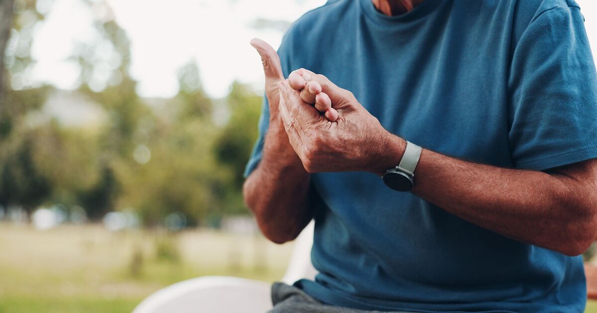 DWP offering £295 a month boost to those with pain in their joints | Personal Finance | Finance