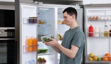 Nutritionist says never keep 4 foods in the fridge - they turn 'toxic'