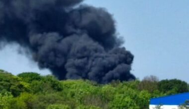 Worksop fire LIVE: Huge blaze 'on industrial estate' seen for miles | UK | News