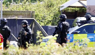 Cramlington incident LIVE: Huge armed police presence with 'guns point | UK | News