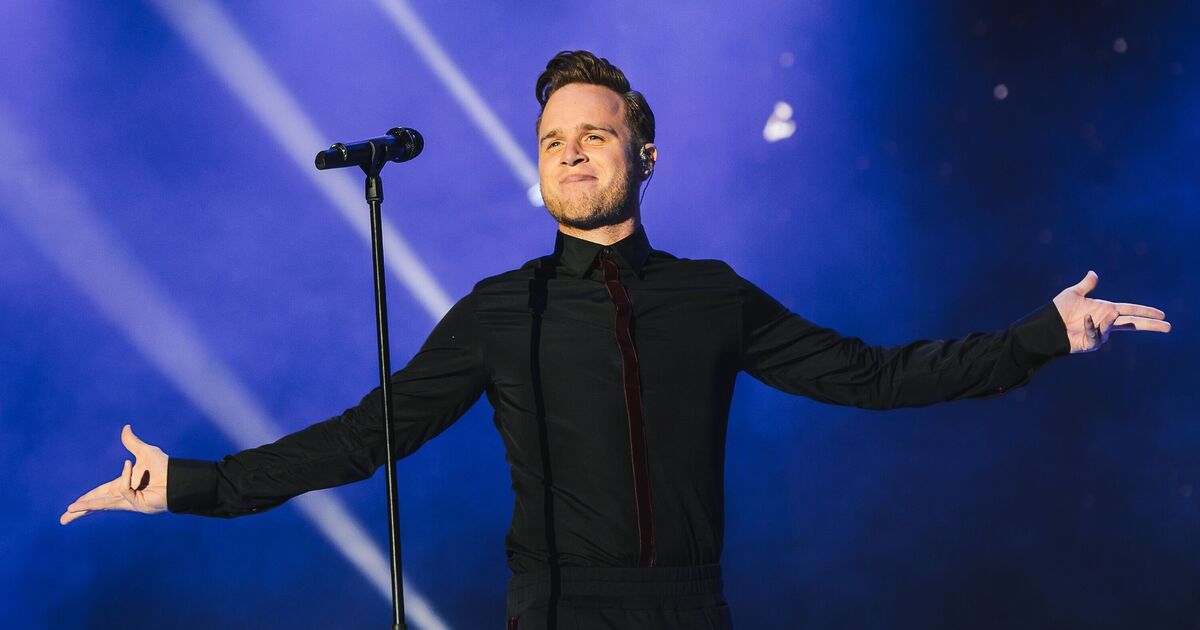 Olly Murs booed on stage as he offers to leave Liverpool gig | Celebrity News | Showbiz & TV