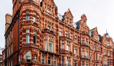 The UK neighbourhood 'so posh' 93% of homes cost over £1m | UK | News