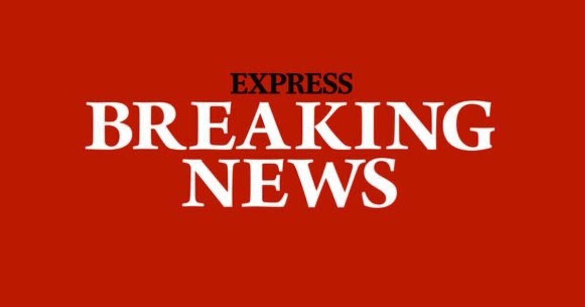 Huge fire rages at Bristol hospital as black smoke fills sky | UK | News