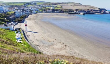 The pretty little UK island with 'no mass tourism' that's one of Britain's 'best' spots | UK | News