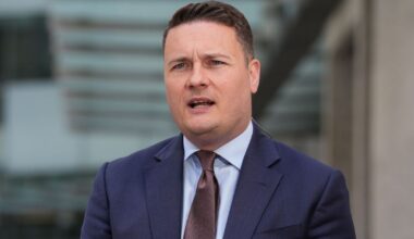 Wes Streeting was stupidly naïve – greedy junior doctors could bankrupt NHS | Politics | News