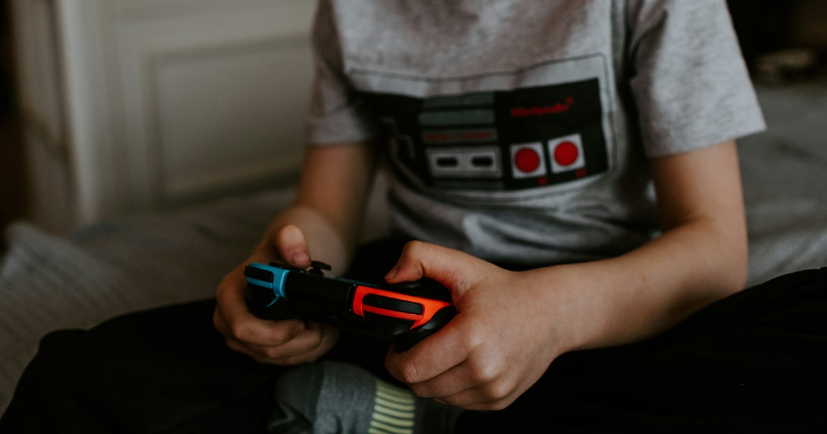 A Gaming 'Loot Box' Loophole Let Me 'Gamble' Aged 12