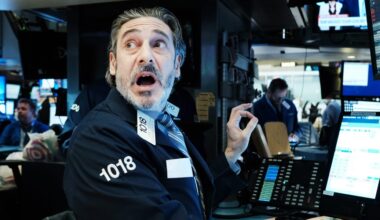 Stock Market Outlook: Another Dip Coming, Investors Should Buy, BofA Says