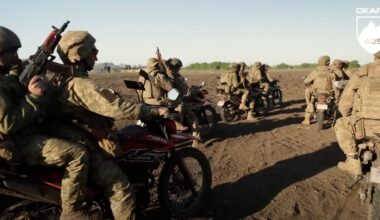 New Ukrainian Assault Unit Features Riflemen Shooting From Motorbikes