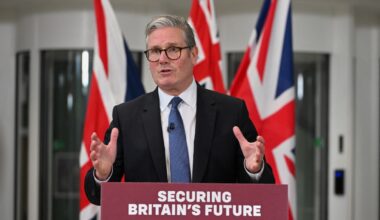 Britain signs deal to transfer Chagos Islands to Mauritius - World