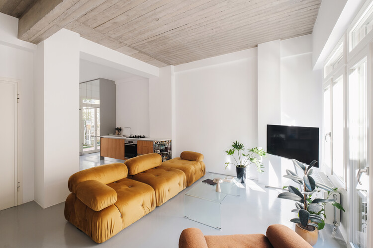 XT97 Modernist Housing / Lara Vartzioti - Image 10 of 24