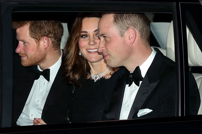 kate middleton not wearing seatbelt