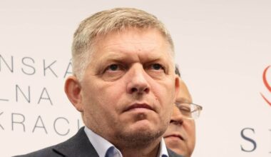 Slovak PM vows to help Putin block EU move to reject Russian gas