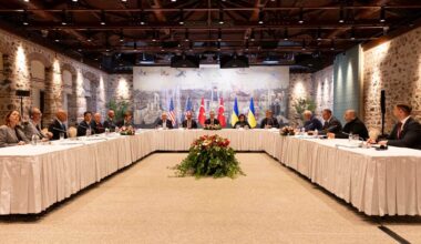 Russians brought 2022 talks papers to Istanbul and threaten major demand increase, sources say