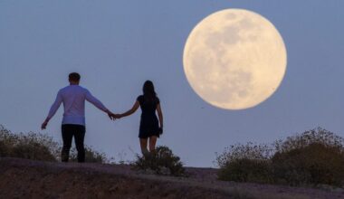 When to see the flower moon