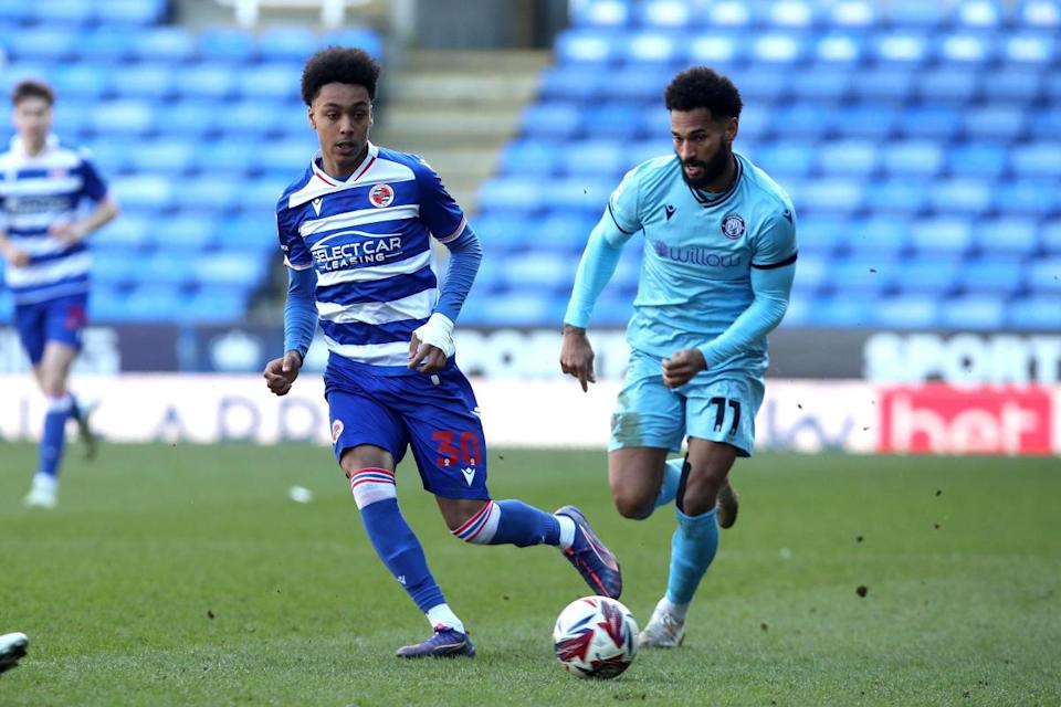 Reading FC v Stevenage. Sky Bet League One 24/25. <i>(Image: ©Jason Dawson)</i>