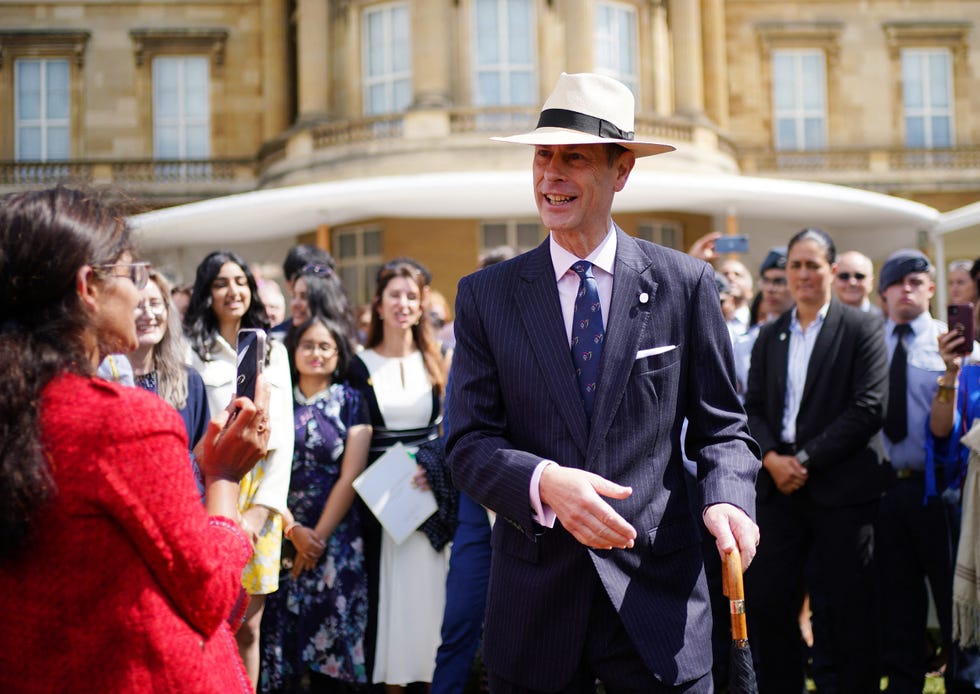 BRITAIN-ROYAL-AWARDS