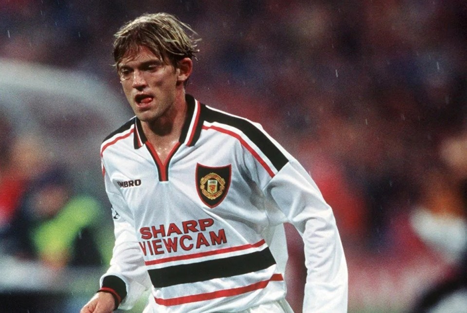 He won the treble in his debut season after signing from Parma in 1998